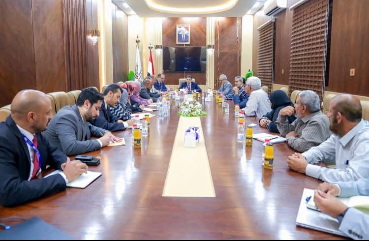رئيس الوزراء يعقد اجتماعاً بمسؤولي البرامج المركزية التابعة لوزارة الصحة