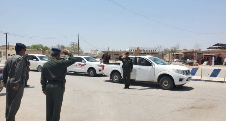 في إطار رفع الجاهزية الأمنية.. العميد الجابري يتفقد القوات الأمنية بالشحر وغيل باوزير ويشدّد على رفع الجاهزية والاستعداد التام