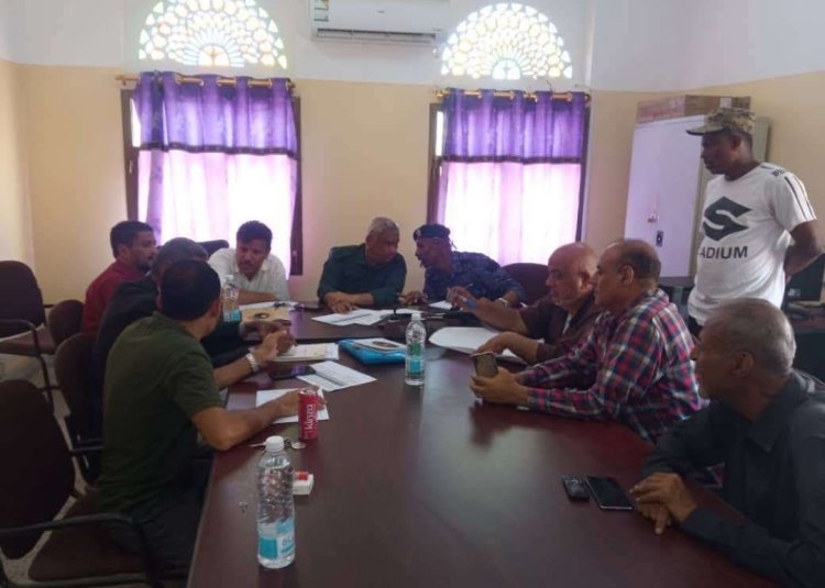 فريق من مجلس المستشارين يتفقد أوضاع المحتجزين في شرطة كريتر