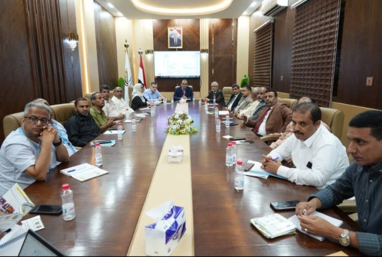 وزير الصحة يترأس اجتماعاً للجنة التنسيق العليا للطوارئ ويؤكد أهمية بناء قدرات الكوادر الطبية