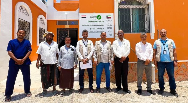 مدير عام مديرية غيل باوزير يدشن مشروع منظومات الطاقة الشمسية بمستشفى الغيل العام ومستشفى شحير الريفي بمديرية غيل باوزير