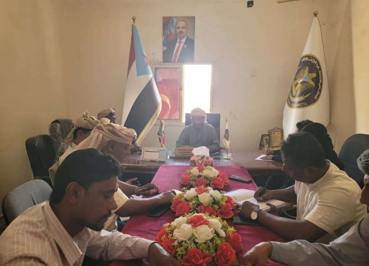 تنفيذية انتقالي سقطرى تستعرض التحديات الأمنية والاجتماعية بالمحافظة