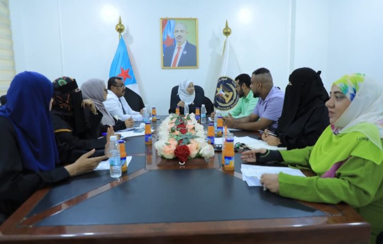 هيئة الإغاثة والأعمال الانسانية تناقش الأوضاع الإنسانية في محافظات الجنوب