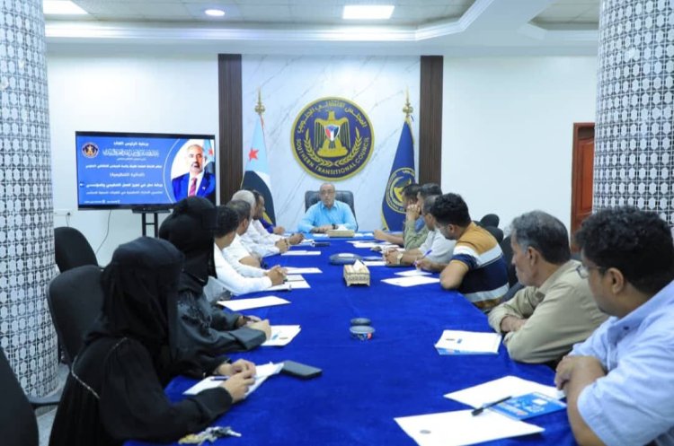 الأمانة العامة تنظم ورشة عمل لتعزيز العمل التنظيمي والمؤسسي لمنتسبي الإدارات التنظيمية في الهيئات المحلية للمجلس