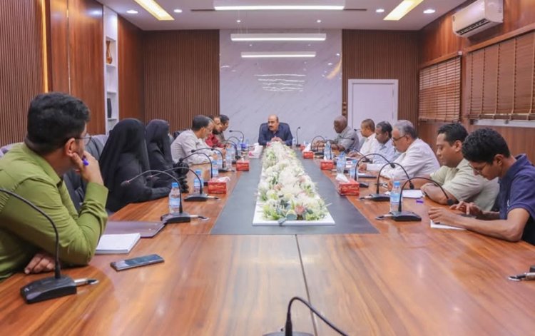 اللجنة الإشرافية الفرعية للاختبارات بتربية ساحل حضرموت تؤكد جاهزيتها لتدشين اختبارات شهادة أنهاء المرحلة الثانوية العامة للعام الدراسي 2025/2024