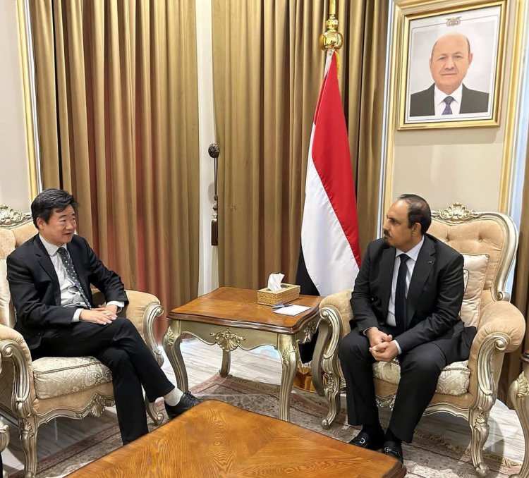 محافظ حضرموت يلتقي القائم بأعمال السفير الصيني لتعزيز التعاون ودعم جهود التنمية والسلام