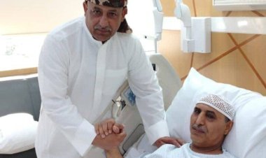 رئيس مجموعة 21 يزور المناضل والناشط محسن عوض أبو حسين للاطمئنان عليه بعد إجرائه لعملية جراحية