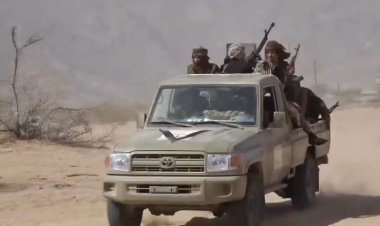 قوات العمالقة الجنوبية تقضي على مجاميع حوثية مهاجمة في منطقة الجفرة بمأرب اليمنية