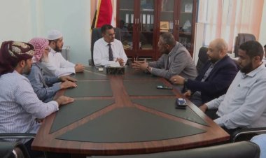 الأمين العام لمحلي حضرموت يشيد بالعمل الإنساني الرائد لمؤسسة البصر في مجال طب العيون