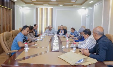 وزير النقل يناقش مع المستشار الفريق الصبيحي عدة قضايا متعلقة بمشروعي مطار عدن المستقبلي ومنفذ رأس العارة البحري