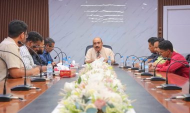 المدير باعباد يلتقي بمدير منظمة رحمة حول العالم مكتب اليمن لمناقشة تنفيذ عدد من المشاريع والبرامج