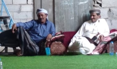 رئيس تنفيذية انتقالي شبوة يؤدي واجب العزاء للشيخ سعيد عوض حسين بن عشيم بوفاة والده