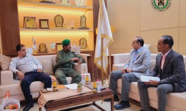 وزير الصحة واركان الحزام الأمني يبحثان استراتيجية وطنية عاجلة لمكافحة تهريب وصرف العقاقير المؤثرة عقلياً