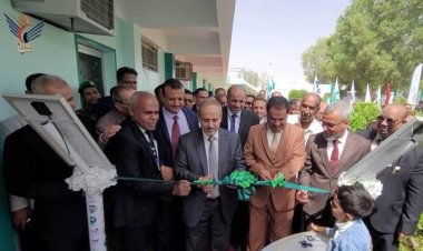 الوزير الوصابي والوكيل السعيدي يدشنان ورش ومعامل تخصص الطاقة الشمسية بكلية المجتمع في سيئون