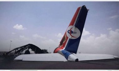 النقل تحمل الحوثي مسؤولية تدمير نصف طائرات