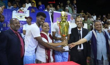 شمسان الغيل يُطيح بشباب العنين ويتوج بطلاً لكأس السوبر لبطولة حضرموت للكرة الطائرة للفرق الشعبية