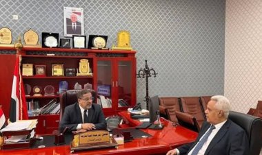 وزير العدل يترأس الاجتماع الدوري بحضور نائبه الجديد وقيادات الوزارة