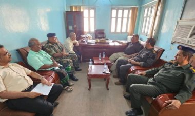 مدير الأمن والشرطة بساحل حضرموت يلتقي رئيس نيابة الاستئناف ويبحثان تعزيز التنسيق الأمني والقضائي