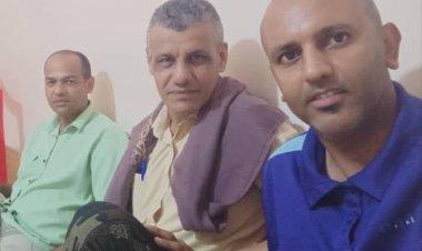 مدير عام مديرية غيل باوزير يزور الحكم الدولي أحمد مسهور للاطمئنان على صحته