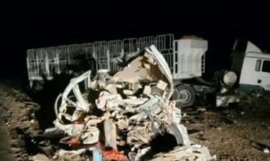 وفاة مغتربين يمنيين في حادث مروري مروع على طريق المهرة.