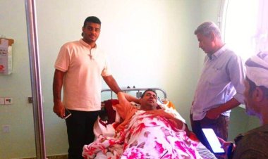 أعضاء تنفيذية انتقالي لحج يطمئنون على صحة القيادي فارض البان