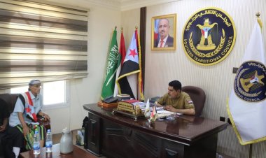 رئيس تنفيذية انتقالي حضرموت يلتقي اللجنة الشعبية التطوعية ”مركز الدلة“ بالمكلا
