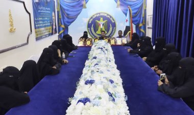 رئيس تنفيذية انتقالي حضرموت يكرّم عاملات متميزات في القطاع العام بالمحافظة