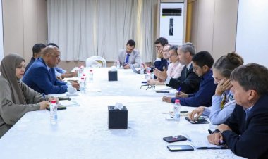 وزير التخطيط يلتقي في عدن مع سفراء الاتحاد الأوروبي