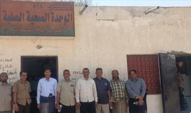 فريق تكاملي من مكتب الصحة بنصاب ينفذ نزولًا ميدانيًا إلى الوحدة الصحية الصلبة