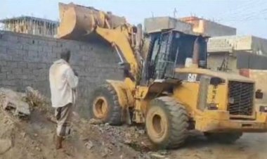 بتوجيهات كمال الحالمي.. إزالة بناء عشوائي مخالف في جعولة دار سعد ‏