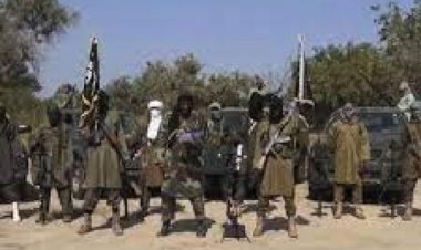 نيجيريا تعتقل جنودًا وأفراد من الشرطة بتهمة بيع أسلحة