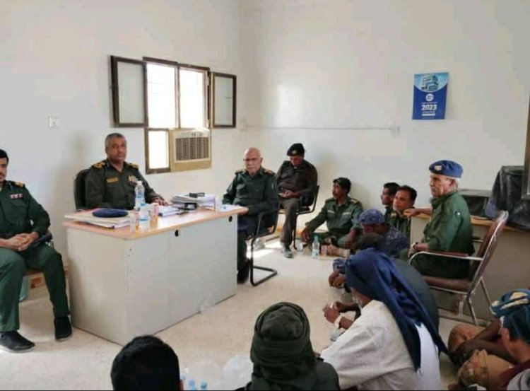 العميد الجابري يزور غيل بن يمين ويشدد على رفع معنويات الكوادر الأمنية وتعزيز الأداء الميداني