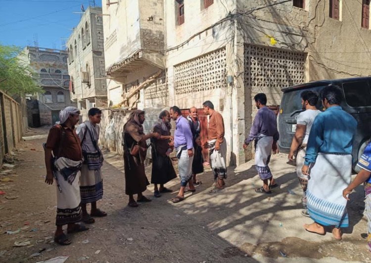 رئيس تنفيذية انتقالي عين يقدم واجب العزاء لأسرة الفقيد محمد حقاش