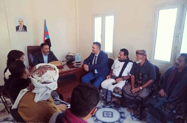 رئيس انتقالي أبين يلتقي وكيل المحافظة وشخصيات قبلية من شبوة