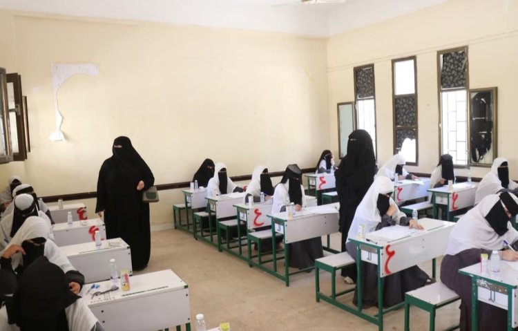 تنفيذية انتقالي المهرة تتفقد المراكز الامتحانية بمديرية الغيضة .