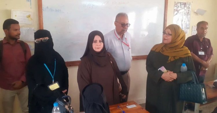 الأمانة العامة تتفقد سير امتحانات الثانوية العامة بالعاصمة عدن