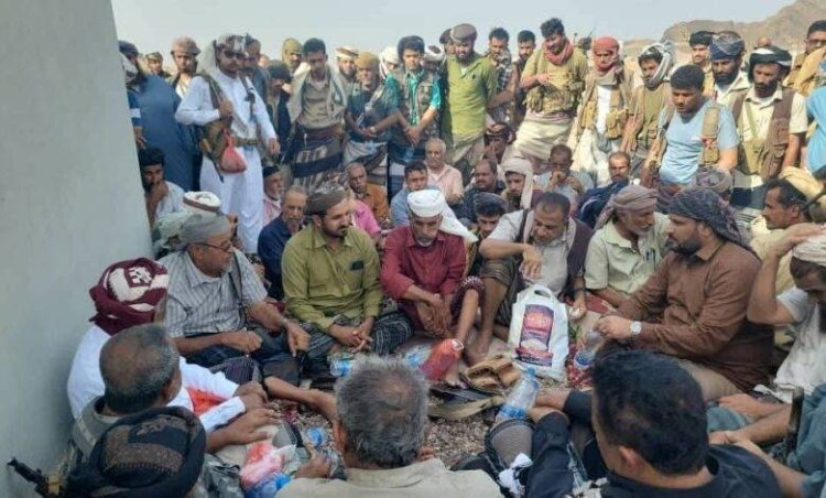 العميد نبيل المشوشي يلتقي مشائخ وأعيان قبائل مديرية مودية بأبين