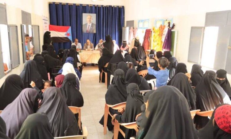 مأمور دار سعد يختتم الدورات التدريبية المتعددة للمهن والحرف اليدوية