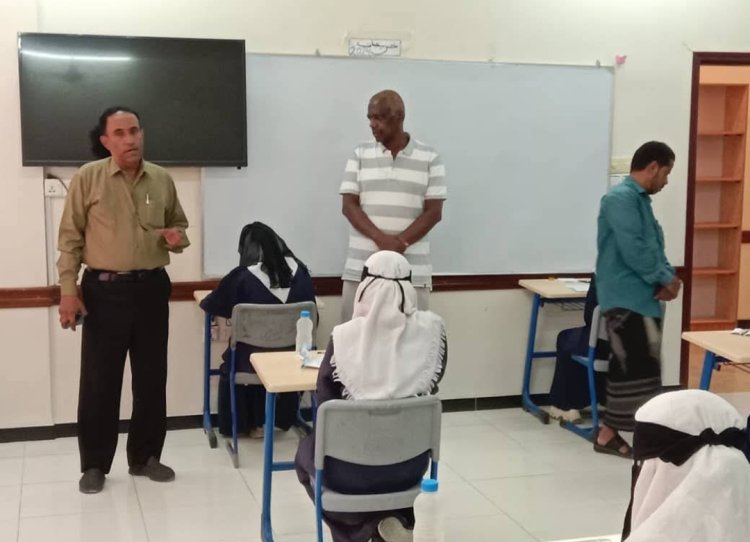 اللجنة الإشرافية الفرعية للاختبارات تواصل جولاتها الميدانية في مديريتي دوعن وبروم ميفع لليوم السادس من سير الاختبارات