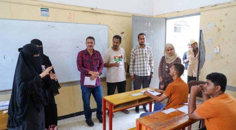 لجنة التعليم العام بالجمعية الوطنية تزور المراكز الامتحانية بزنجبار أبين للاطلاع على سير الامتحانات النهائية