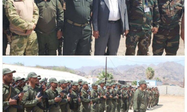 مدير أمن العاصمة عدن يشهد تخرج كتيبة التدخل السريع بقوات الطوارئ ويشدد على الجاهزية والانضباط الأمني
