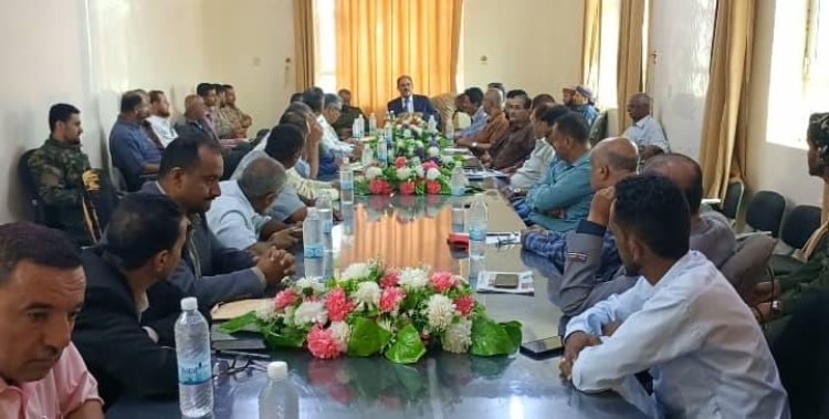 محافظ الضالع يترأس اجتماعاً استثنائياً للمكتب التنفيذي