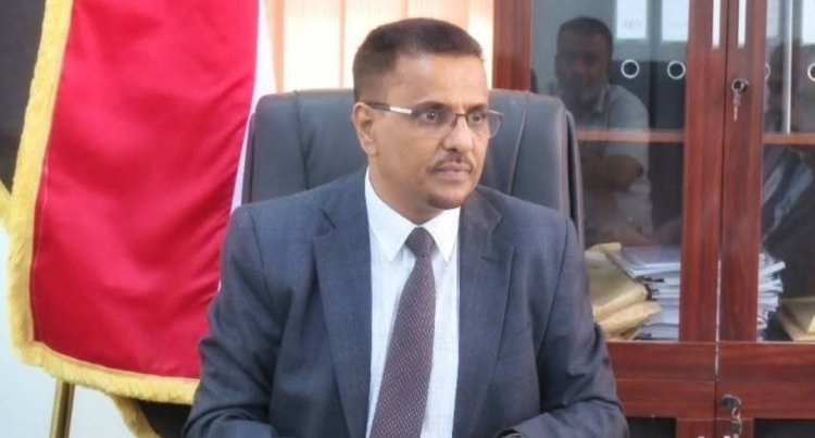 الأمين العام لمحلي حضرموت يعقد لقاءً لمناقشة خطط وبرامج دعم القطاع التربوي