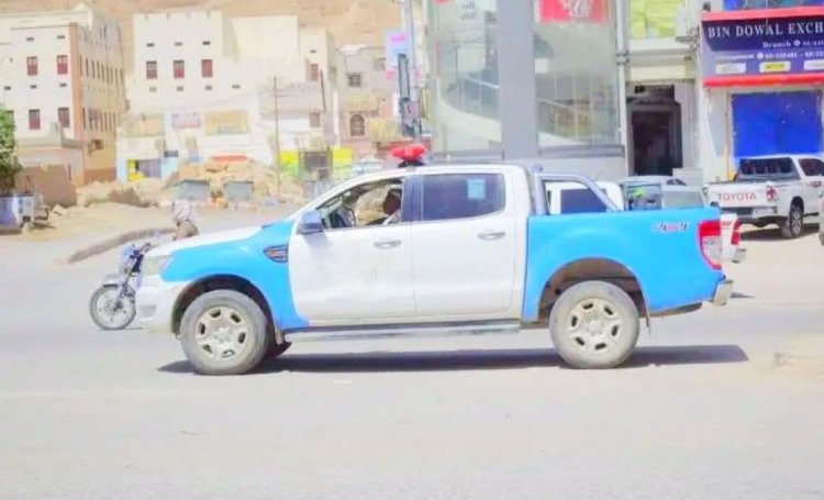 مكافحة المخدرات بوادي حضرموت تداهم منزل وتضبط متهمين بتعاطي وترويج المخدرات