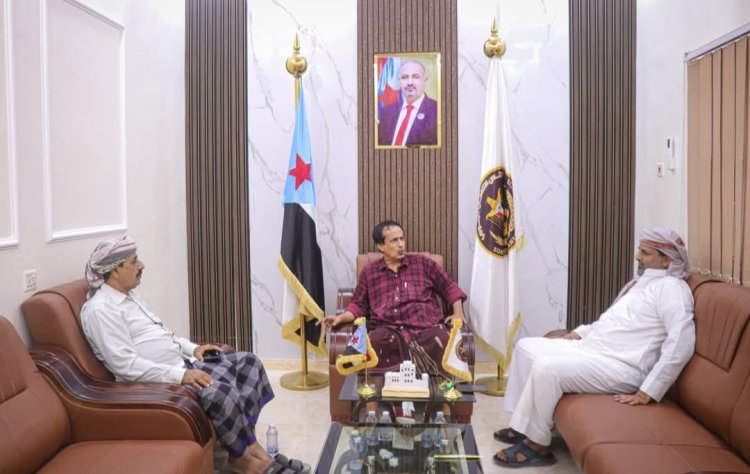 رئيس تنفيذية انتقالي المهرة يلتقي بعضو فريق الحوار الجنوبي عوض بلحاف لبحث آفاق التكاتف الوطني .