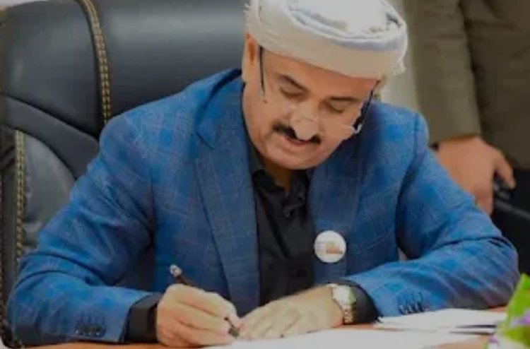 المحافظ إبن الوزير يستلم إدارة قطاع العقله النفطي بشبوة بعد إنسحاب الشركة النمساوية