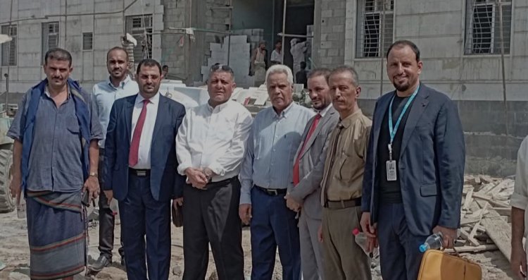 نائب وزير العدل يطّلع على سير الأعمال النهائية لمشروع مبنى محكمة المنصورة الابتدائية بعدن