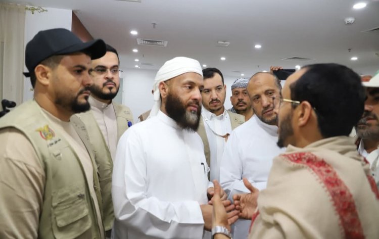 وزير الأوقاف والإرشاد يتفقد أوضاع الحجاج في مكة المكرمة