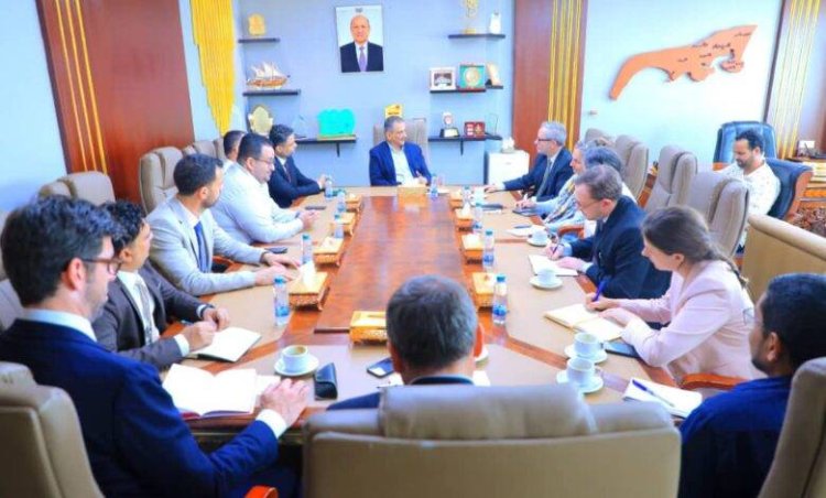 محافظ العاصمة عدن يستقبل وفدا رفيع المستوى من سفراء الاتحاد الأوروبي