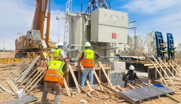 بدء تركيب محطات التحويل في مشروع الطاقة الشمسية بشبوة